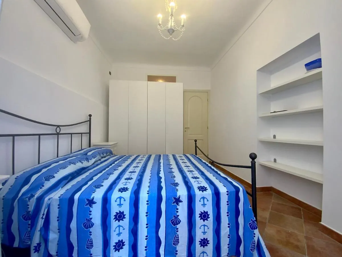 L'Ancora Blu Apartamento Imperia 0*,  Itália